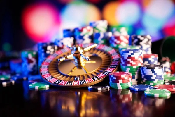 superspin app home screen showing daily slot tournaments and live casino tables