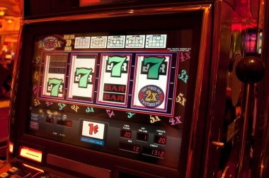 Tournament leaderboard and reward redemption on superspin
